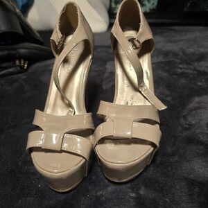 Forever 21 Beige Patent Heels